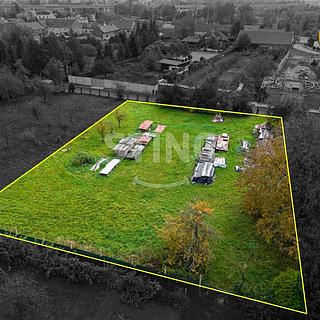 Prodej stavební parcely 799 m² Přerov V-Dluhonice
