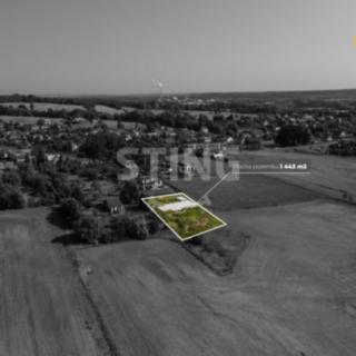 Prodej stavební parcely 1443 m² Staříč