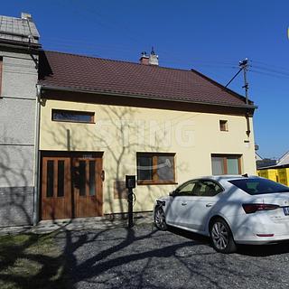 Prodej rodinného domu 200 m² Přerov VI-Újezdec, Hlavní