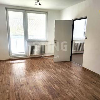 Pronájem bytu 3+1 70 m² Přerov I-Město, Osmek