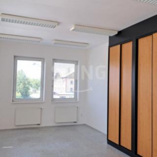 Pronájem kanceláře 55 m² Jindřichův Hradec, U Nádraží