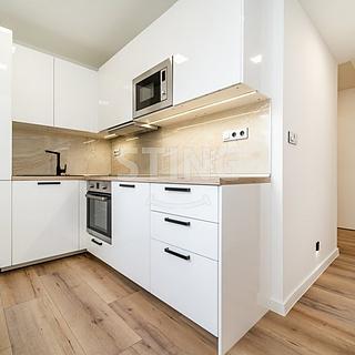 Pronájem bytu 2+1 54 m² Ostrava