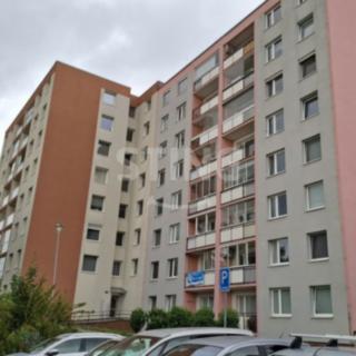 Pronájem bytu 3+1 69 m² Zlín, Na Honech III