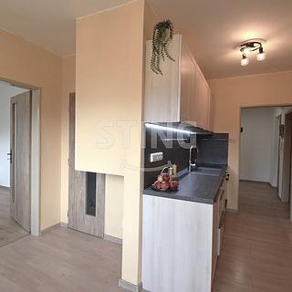 Pronájem bytu 3+1 80 m² Zlín Malenovice, Tyršova