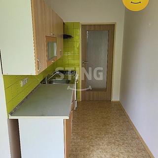 Pronájem bytu 2+1 58 m&sup2; Žulová