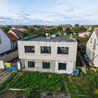 Prodej rodinného domu 270 m² Strachotín, Šakvická