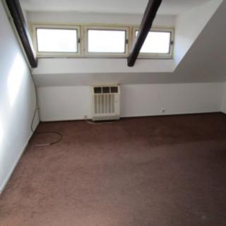 Pronájem bytu 1+kk, garsoniery 30 m² Hradec Králové