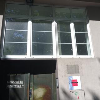 Pronájem obchodu 43 m² Hradec Králové, Mánesova
