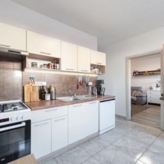 Pronájem bytu 3+1 96 m² Hradec Králové Nový, Kejzlarova