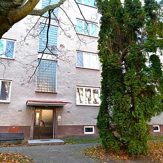 Pronájem bytu 3+kk 65 m² Hradec Králové, Fučíkova