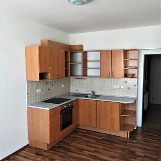 Pronájem bytu 2+1 59 m&sup2; Hradec Králové