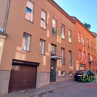 Prodej bytu 3+kk 69 m² Náchod, Šafránice