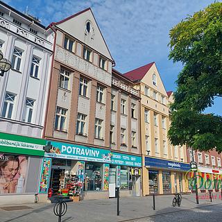 Pronájem bytu 2+1 84 m² Hradec Králové, Masarykovo náměstí