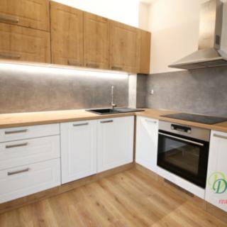Pronájem bytu 3+kk 88 m² Pardubice