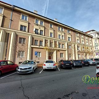 Pronájem bytu 2+kk 46 m² Hradec Králové