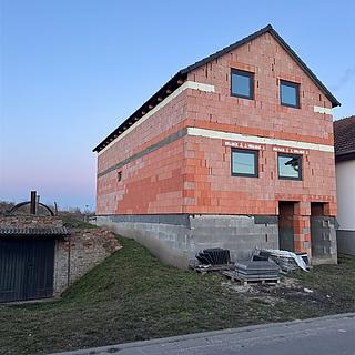 Prodej rodinného domu 111 m² Drnholec, Husova