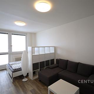 Pronájem bytu 1+kk a garsoniéry 26 m² Brno Žabovřesky, Voroněžská