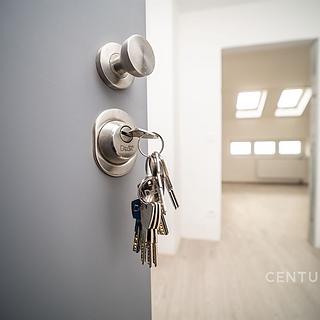 Prodej bytu 1+kk, garsoniery 30 m² Jenišovice