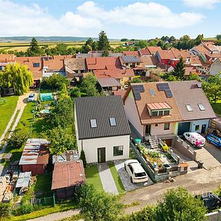 Prodej stavební parcely 319 m² Prace