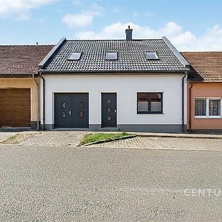 Prodej rodinného domu 80 m² Prace