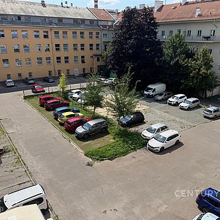 Pronájem parkovacího místa 15 m² Brno Zábrdovice, Tkalcovská