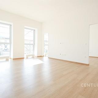 Pronájem bytu 2+kk 61 m² Zlín