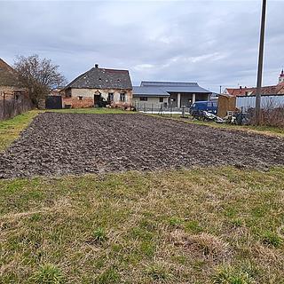 Prodej stavební parcely 2 090 m² Dyjákovice