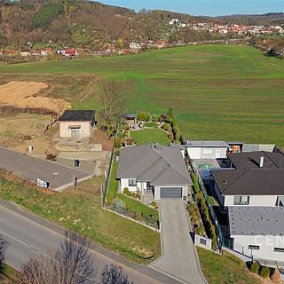 Prodej stavební parcely 1 150 m² Oslavany