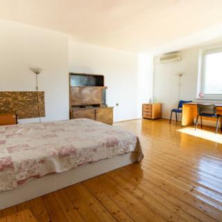 Pronájem bytu 1+kk a garsoniéry 40 m² Újezd u Brna, Nádražní