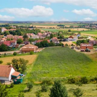Prodej stavební parcely 2 339 m² Sivice
