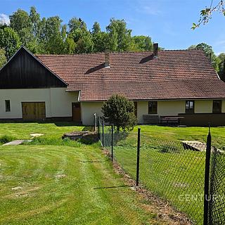 Prodej rodinného domu 200 m² Stašov