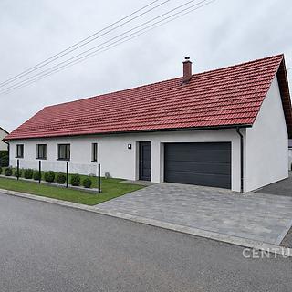 Prodej rodinného domu 240 m² Humpolec Hněvkovice