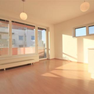Pronájem bytu 2+kk 57 m² Brno, Říčanská