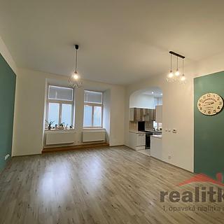 Pronájem bytu 2+kk 65 m² Opava