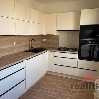 Pronájem bytu 3+kk 75 m² Opava Předměstí, Ratibořská