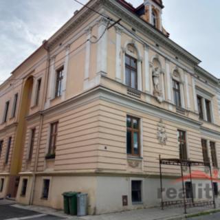 Pronájem bytu 4+1 108 m² Opava