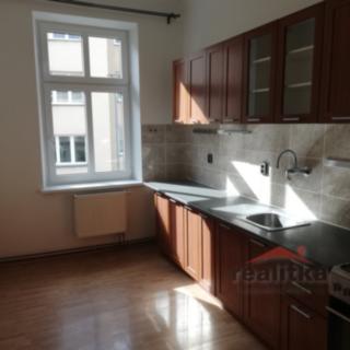 Pronájem bytu 2+1 61 m² Opava Předměstí, Kasárenská