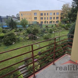 Prodej bytu 3+1 75 m² Opava Předměstí, Bezručovo náměstí