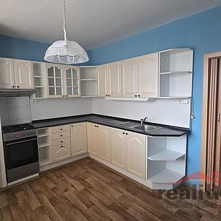 Pronájem bytu 3+1 80 m² Opava Kateřinky, Na Pastvisku