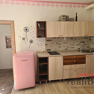 Pronájem bytu 1+kk, garsoniery 27 m² Opava