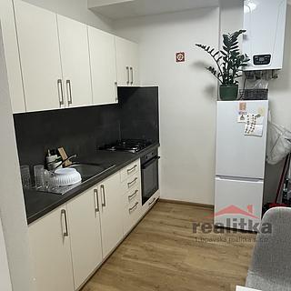 Pronájem bytu 1+1 36 m² Opava Město, Ostrožná