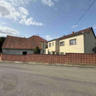 Prodej rodinného domu 172 m² Štěnovice