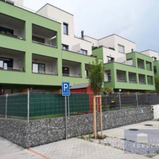 Pronájem bytu 1+kk a garsoniéry 37 m² Chýně, Premonstrátů