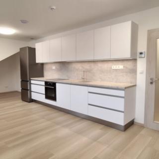 Pronájem bytu 2+kk 52 m² Bučovice, náměstí Svobody