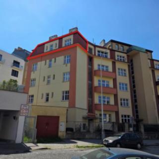 Pronájem bytu 2+kk 55 m² Praha Košíře, Pod školou