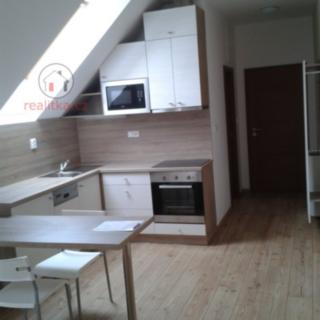 Pronájem bytu 2+kk 40 m² Jindřichův Hradec I, Liliová