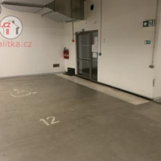 Prodej parkovacího místa 18 m² Brno Královo Pole, Božetěchova