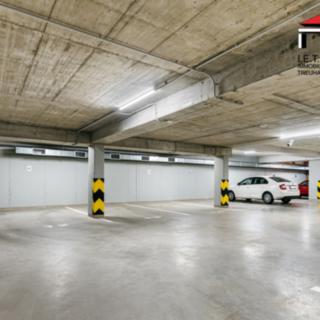 Pronájem parkovacího místa 13 m² Brno Veveří, Údolní