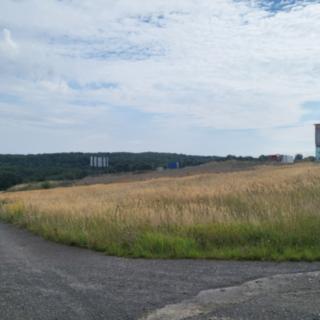 Prodej komerčního pozemku 4 261 m² Hrabyně