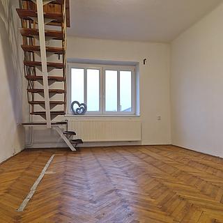 Prodej bytu 3+1 104 m² Olomouc, Gorazdovo nám.
